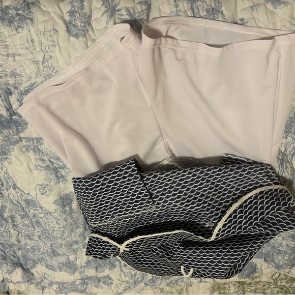 NWT Sydney Elizabeth sz 6 blue white Scalloped Hem Golf Skirt - Picture 7 of 9